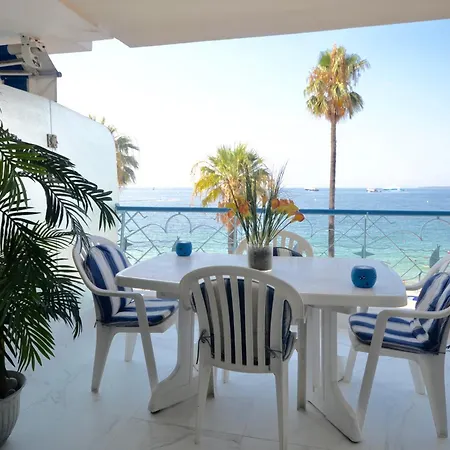 Appartement Luxueux De 2 Pieces , Etage Eleve , Terrasse Face A La , A Saisir! *